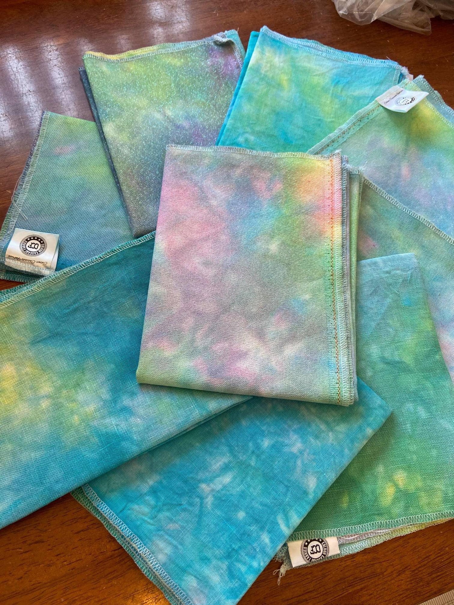 18ct Aida ~ 18ct Opal Aida - Colour Cascade Fabrics