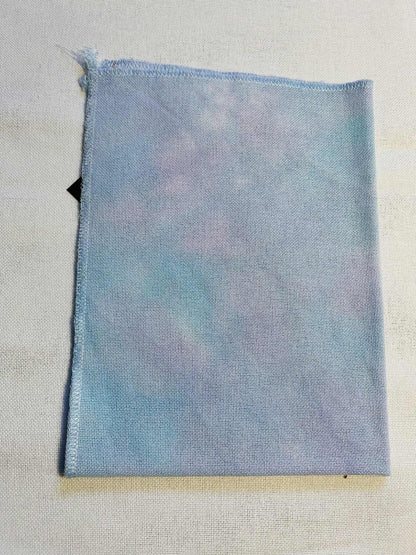 Lavenders Blue ~ 28ct Lugana ~ 13 x 17