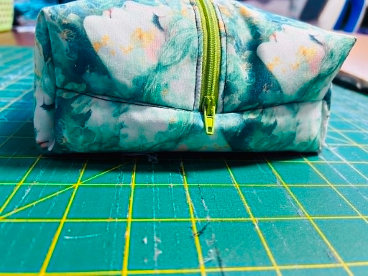 Mermaid Face Box Bag